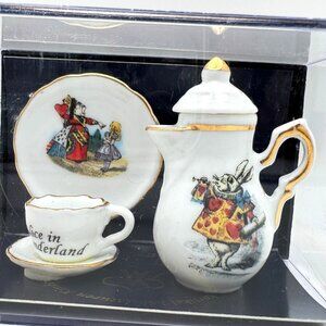 Alice In Wonderland Dollhouse Miniature China Reutter Porzellan Germany Set of 4